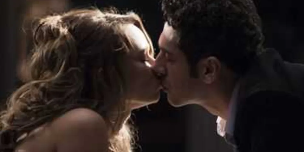 Imagem ilustrativa da imagem Apolo flagra Tancinha e Beto se beijando