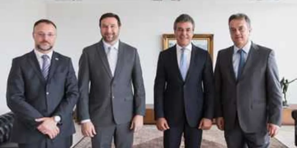 Imagem ilustrativa da imagem Deputados cobram de Richa mais segurança para PG