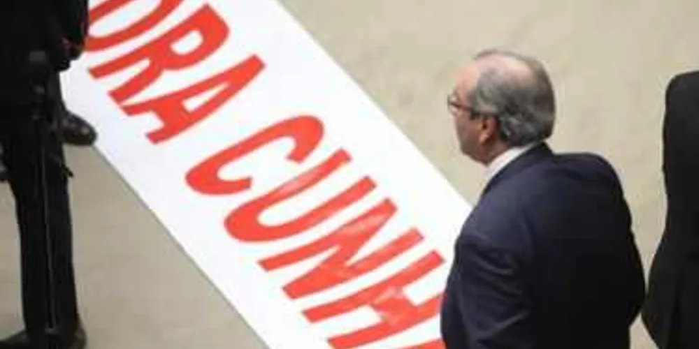 Cunha foi afastado pela imensa maioria da Câmara