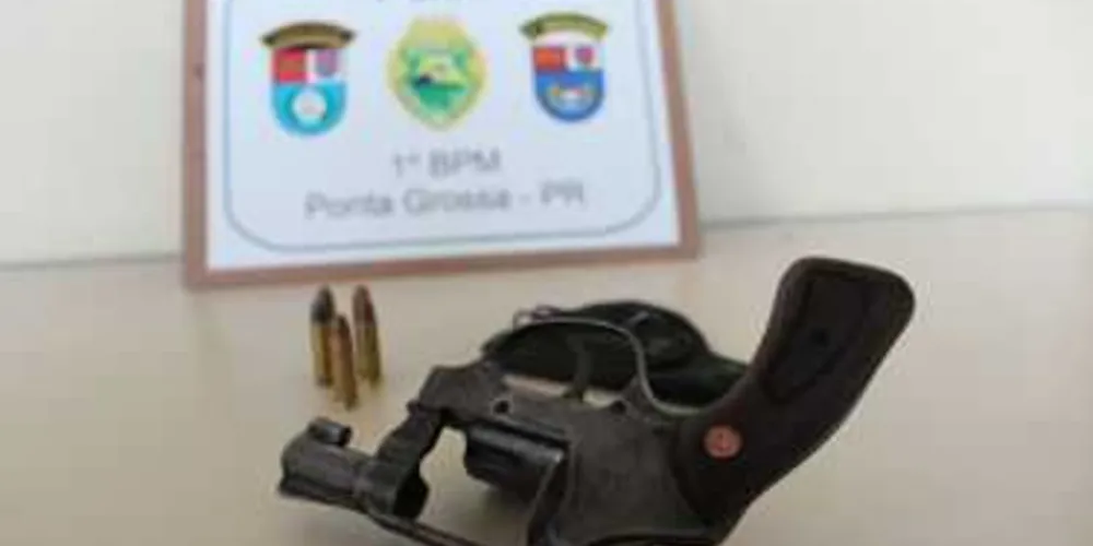 Arma foi apreendida e encaminhada para a Delegacia