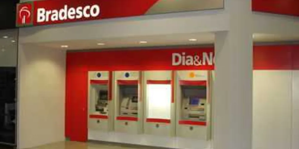Bradesco comprou o HSBC e mudança ocorre a partir de outubro