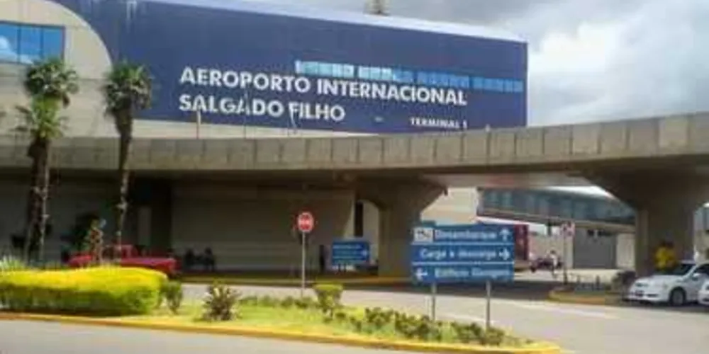 Imagem ilustrativa da imagem Jovem é assassinado na frente dos pais em aeroporto no RS