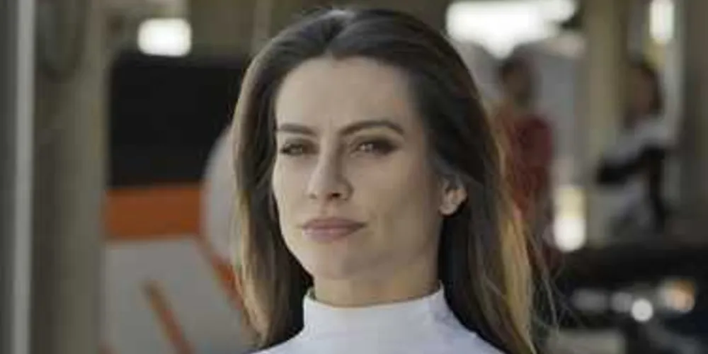 Imagem ilustrativa da imagem Tamara conta a Penélope que está apaixonada