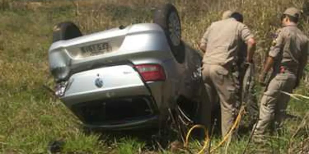 Imagem ilustrativa da imagem Agente penitenciário morre em capotamento no PR