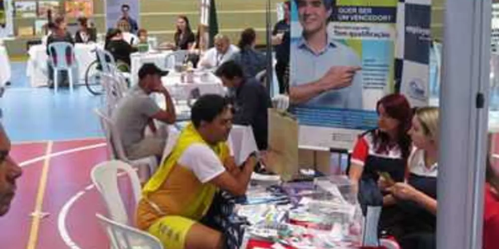 Imagem ilustrativa da imagem Feira do Emprego é finalizada com 20 vagas preenchidas