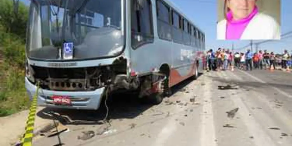 Vítima estava dentro do ônibus envolvido no acidente
