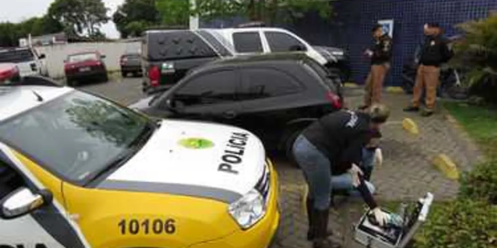 Imagem ilustrativa da imagem Bandidos roubam malote em frente à agência bancária