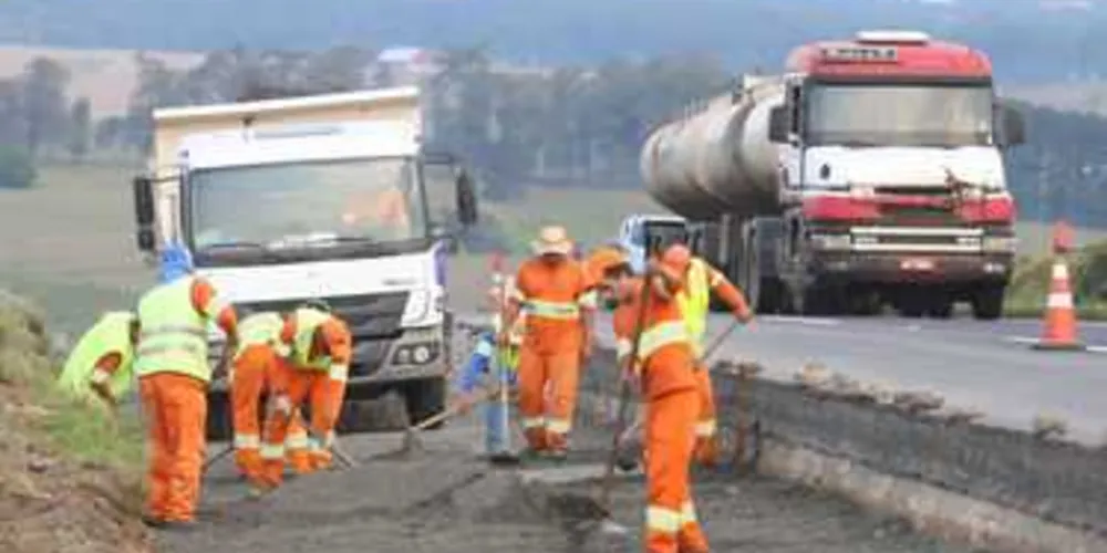 Troca de asfalto no trecho urbano da BR-376 será intensificado nesta semana