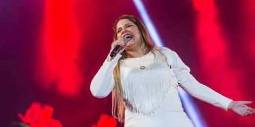 Cantora completa a grade de shows da Munchen
