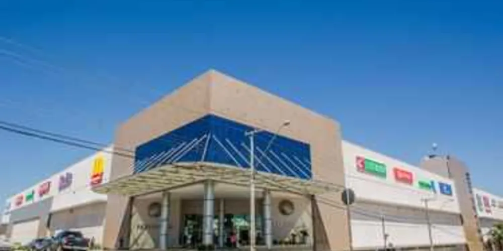 Imagem ilustrativa da imagem Shoppings e mercados abrem nesta quarta-feira