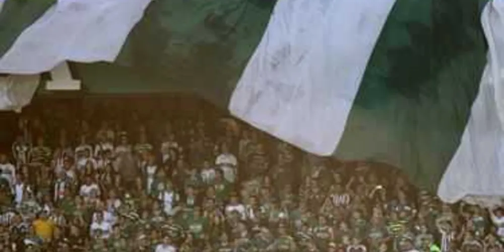 Imagem ilustrativa da imagem Coritiba busca vitória contra o Figueirense para comemorar aniversário