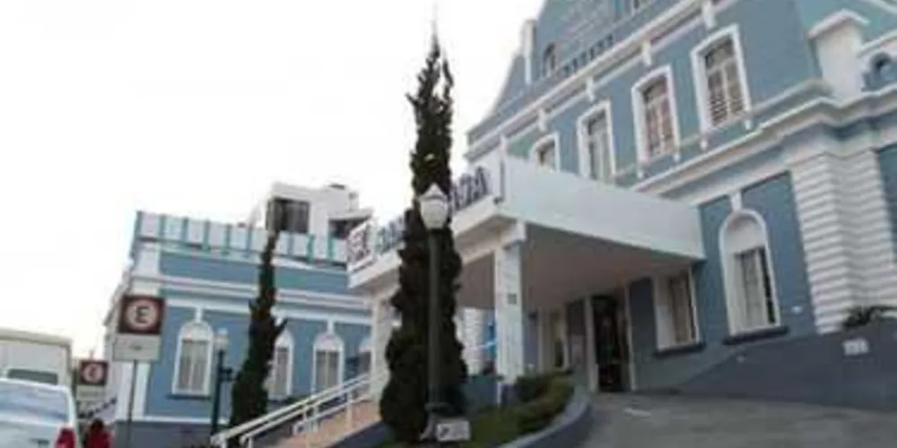Vítima foi encaminhada para a Santa Casa