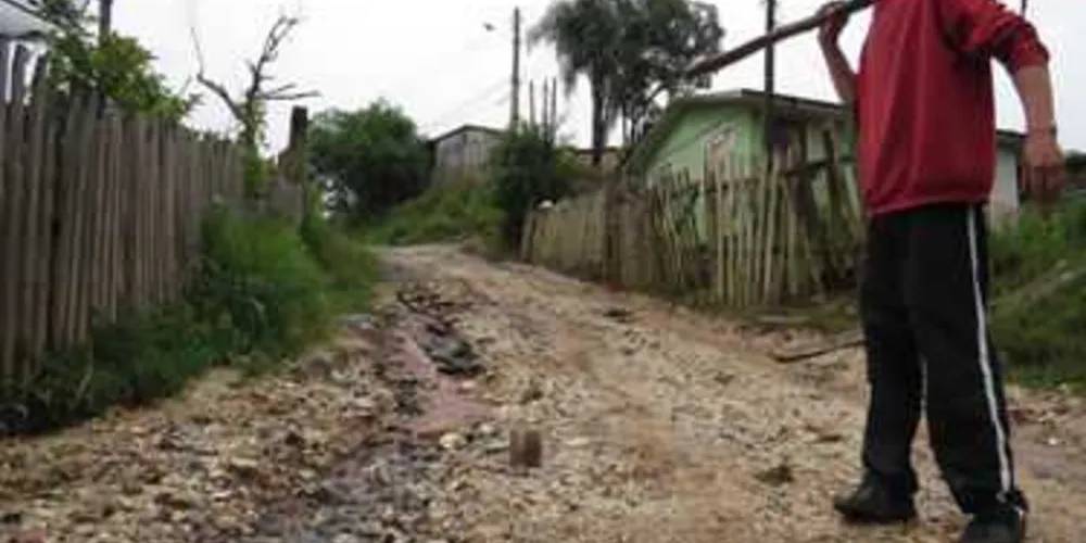 Rua Junqueira Freire é um problema para moradores da Coronel Cláudio