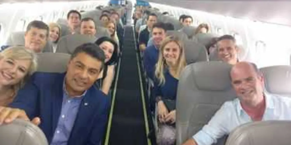 Tanto o prefeito quanto o secretariado retornam para Ponta Grossa no voo da Azul de Viracopos (Campinas) para o Santana, na tarde desta sexta-feira 