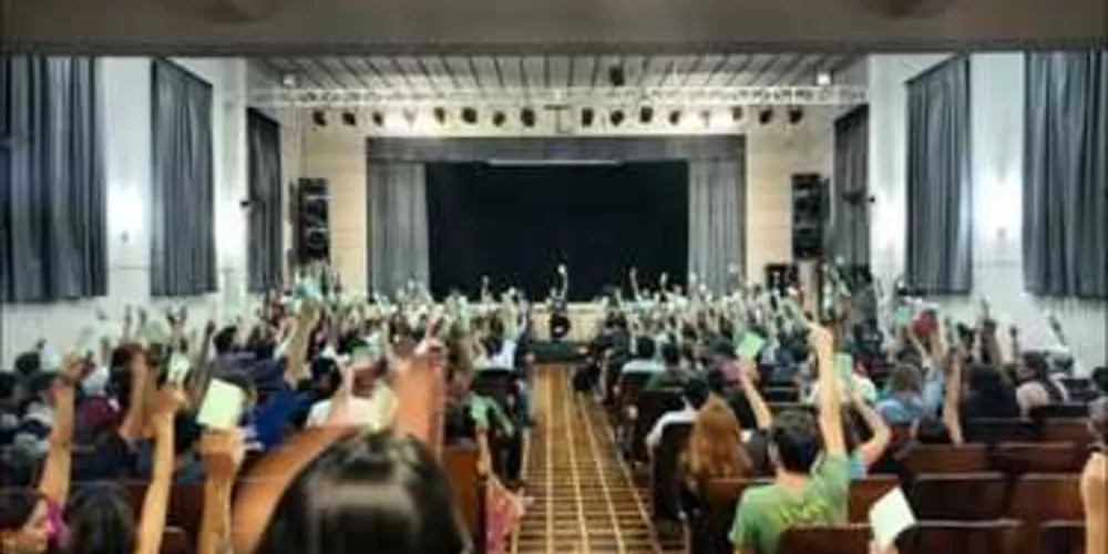 Votação aconteceu na noite de segunda-feira