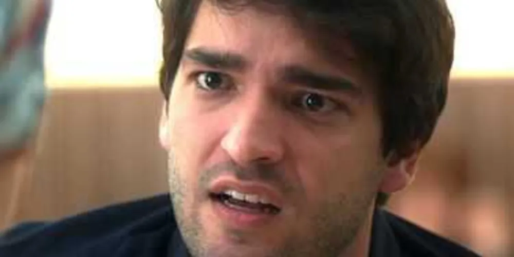 Imagem ilustrativa da imagem Tiago perde a paciência com Letícia e berra com a namorada na frente de todos