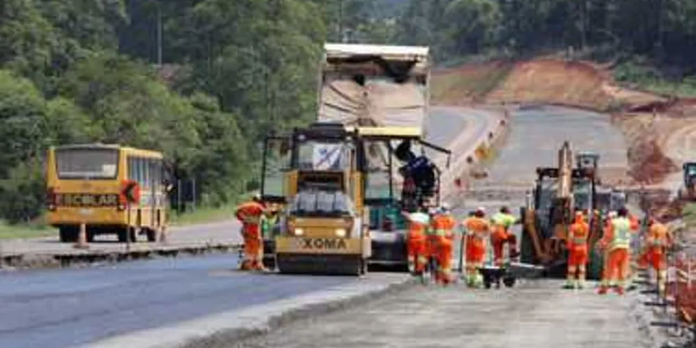 Imagem ilustrativa da imagem BR-376 recebe pavimento em obras de duplicação