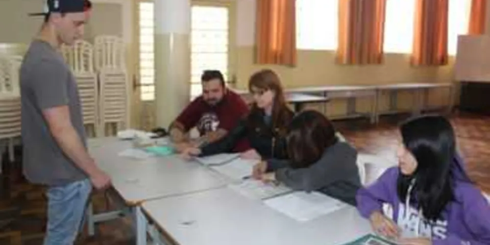 No 1º turno, 201.999 eleitores foram às urnas em Ponta Grossa