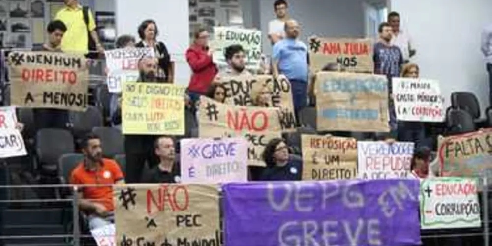 Professores estiveram na Câmara na segunda-feira