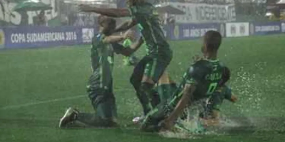 Imagem ilustrativa da imagem Confira os jogos desta noite de quarta (2/11)