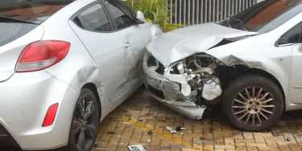 Acidente aconteceu em cruzamento em Uvaranas