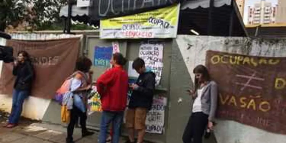 Imagem ilustrativa da imagem Justiça determina reintegração de escolas em Curitiba