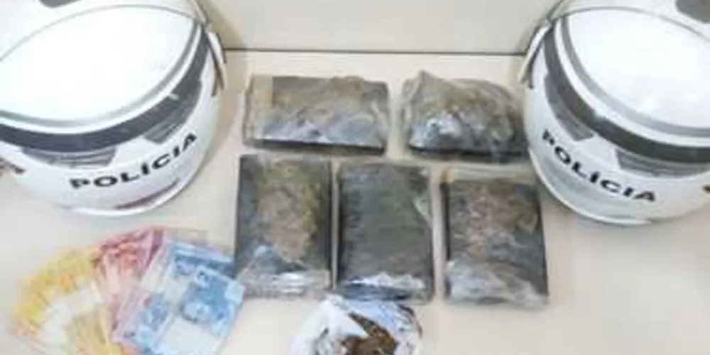 PM apreendeu 2,5 kg de maconha em ação na tarde de ontem