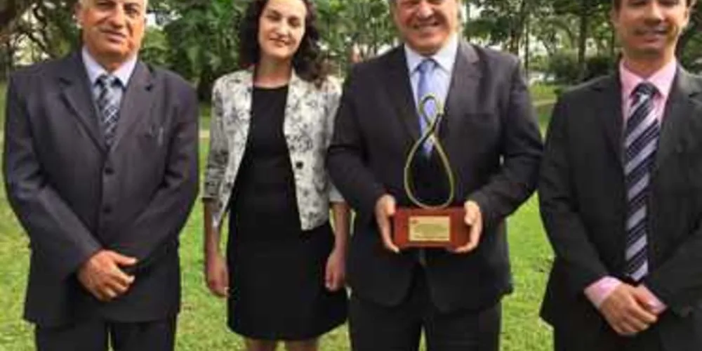 A Copel recebeu na noite desta quinta, 3, em Santa Cruz de la Sierra, na Bolívia, o prêmio de melhor distribuidora da América Latina de 2016