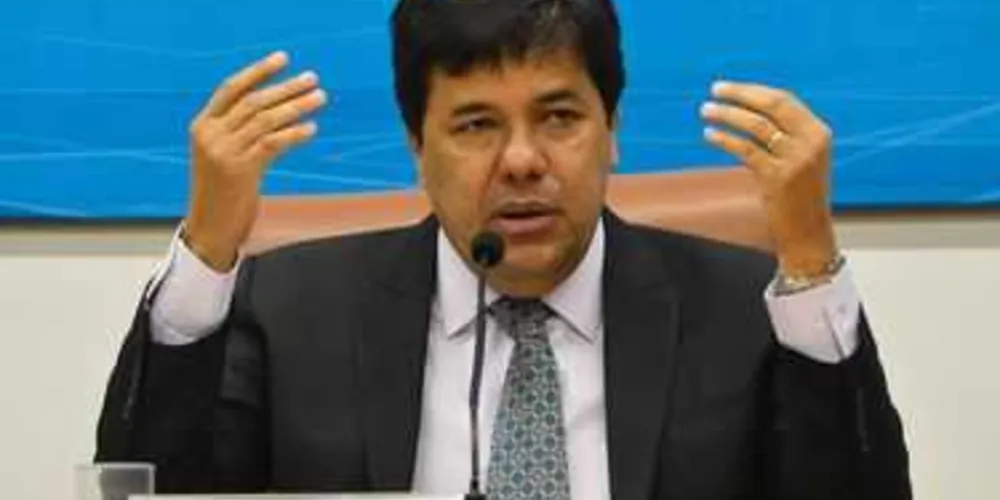 Imagem ilustrativa da imagem Governo não vai recuar, diz ministro