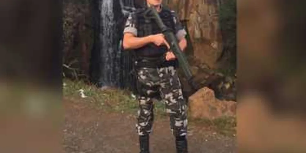 Imagem ilustrativa da imagem Policial de PG morre durante formatura em Joinville