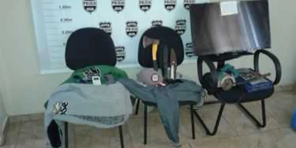 Imagem ilustrativa da imagem Polícia de Carambeí prende suspeitos de homicídio em festa