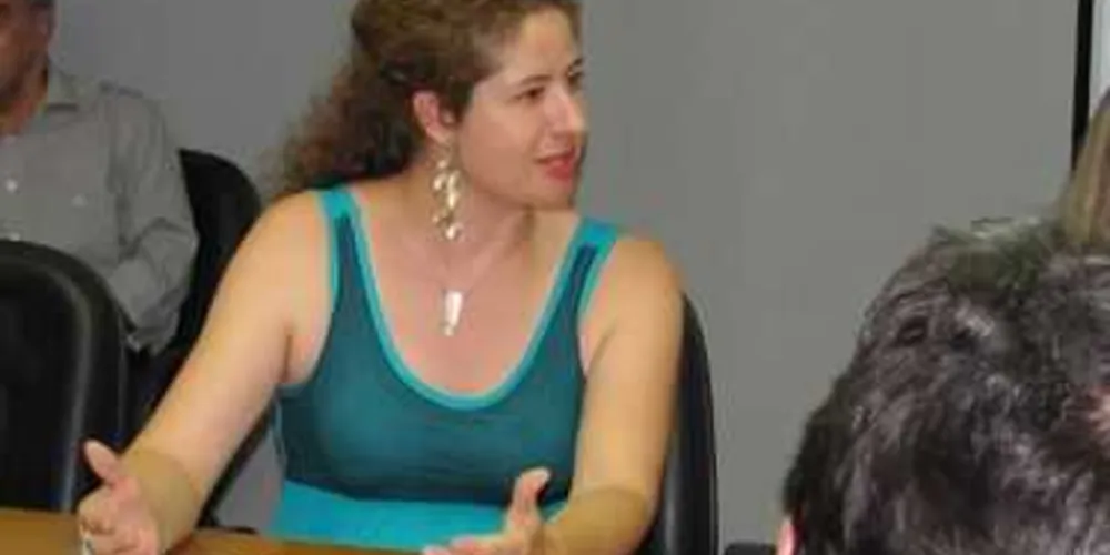Imagem ilustrativa da imagem Portal aRede entrevista secretária Patrícia Hilgemberg às 15h