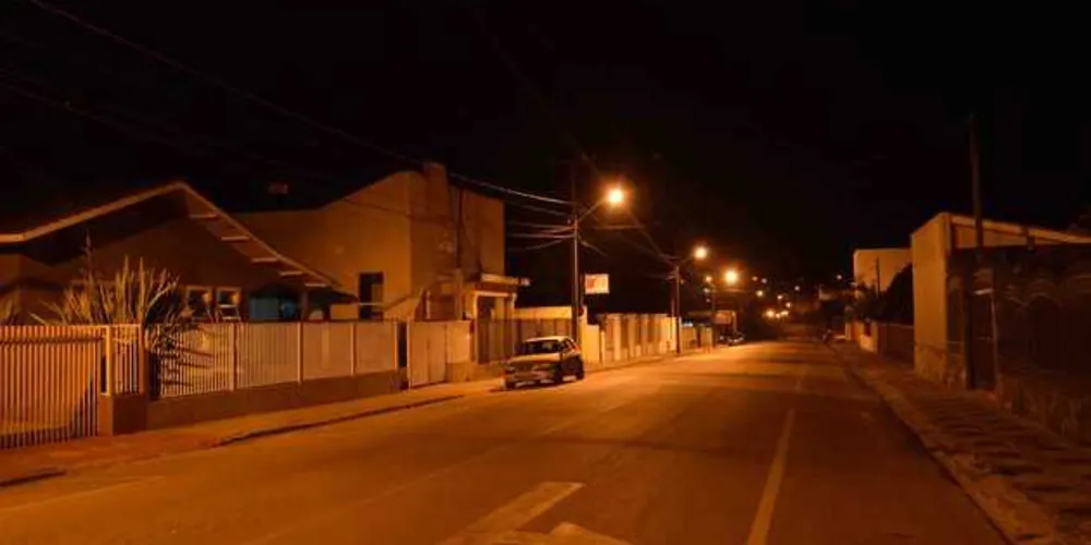 Imagem ilustrativa da imagem Avenida de Piraí do Sul recebe nova iluminação