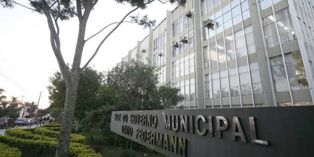 Medidas visam conter despesas da máquina pública do município