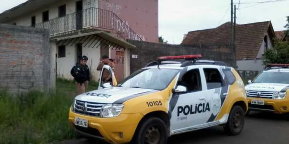 Imagem ilustrativa da imagem Polícia encontra dois corpos em imóvel abandonado
