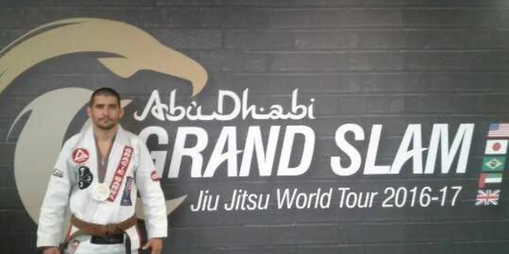 Silas conquistou o lugar mais alto do pódio na categoria até 69 kg