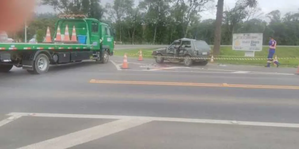 Imagem ilustrativa da imagem Homem morre em colisão entre carro e moto na BR-277