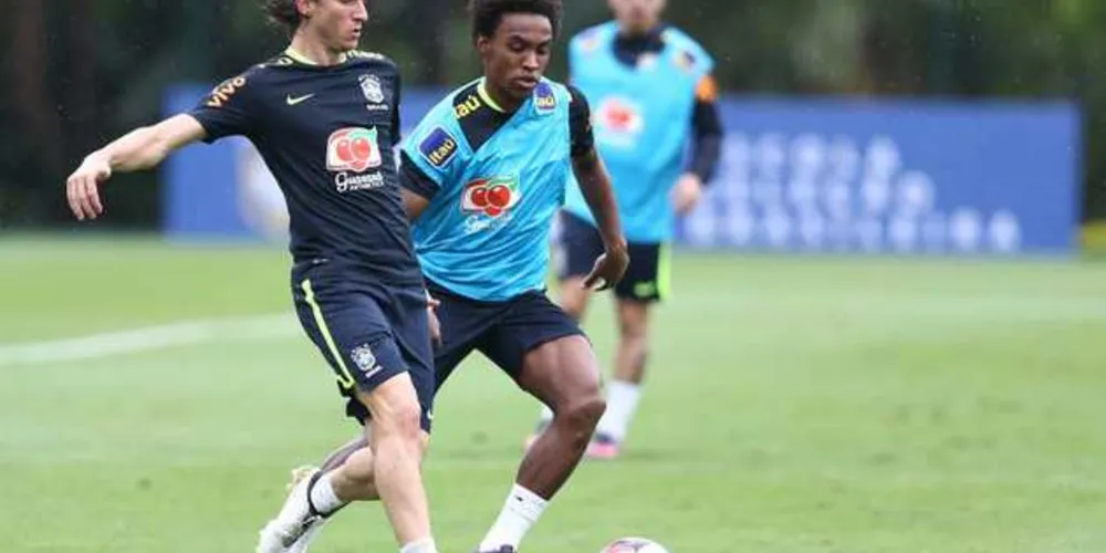 Imagem ilustrativa da imagem Brasil vai ao Peru por vaga ‘antecipada’ na Copa 2018