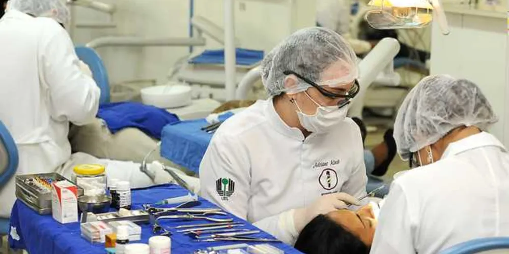 Os quase 7 mil profissionais de odontologia que atendem pelo Sistema Único de Saúde no Paraná poderão atualizar os conhecimentos e tirar dúvidas da área com o Teleodontologia.