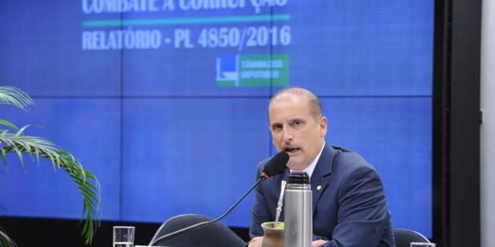 Lorenzoni foi convencido por procuradores da República de que este não é o momento ideal para discutir crime de responsabilidade