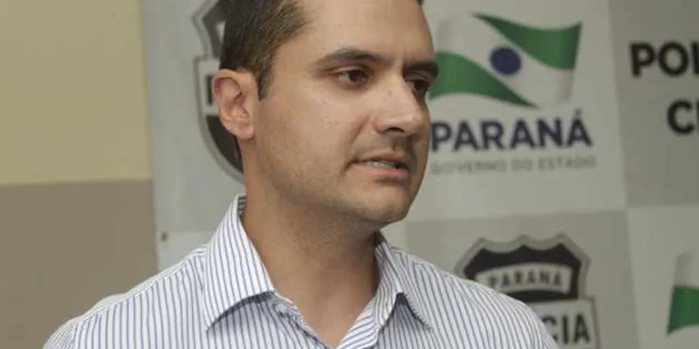 O delegado Maurício de Souza da seção de Furtos e Roubos da 13ª SDP