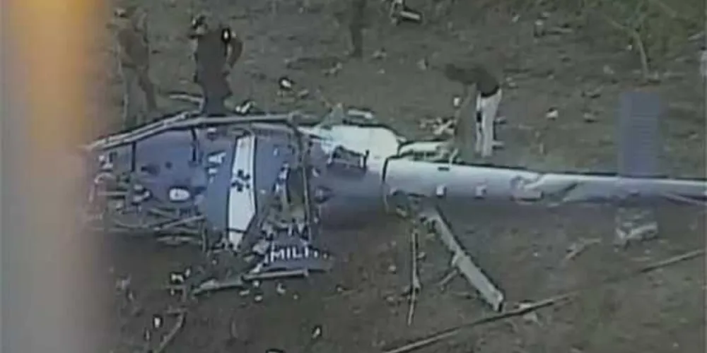 Imagem ilustrativa da imagem Quatro policiais morrem em queda de helicóptero