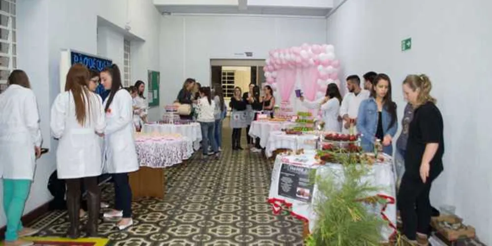 Imagem ilustrativa da imagem Alunos de Nutrição organizam Festival Gastronômico em PG