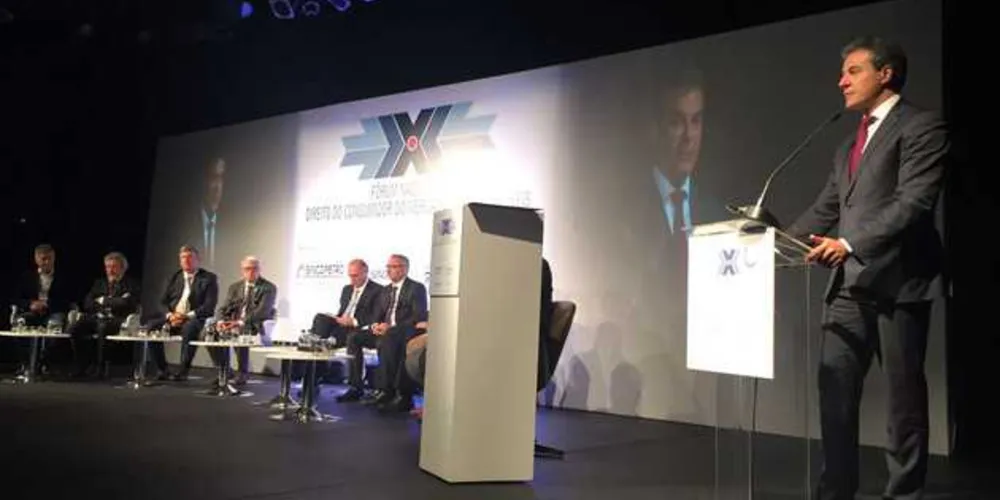 Imagem ilustrativa da imagem Governo do PR vai propor lei de combate às fraudes em combustíveis