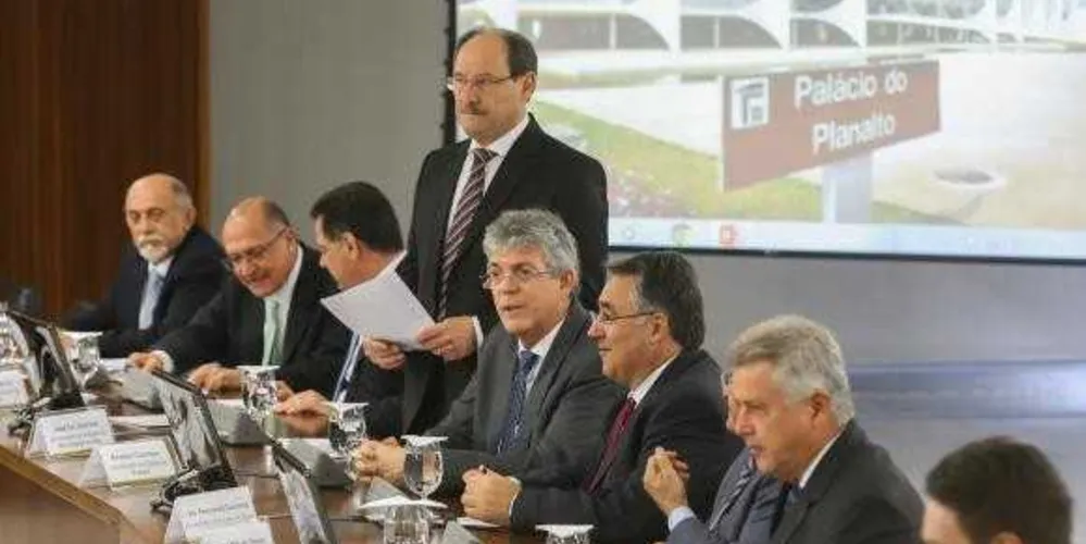 Governadores se reúnem com o presidente Michel Temer, no Palácio do Planalto 