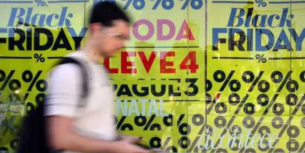 Imagem ilustrativa da imagem Procon e Proteste alertam sobre fraudes no comércio durante a Black Friday