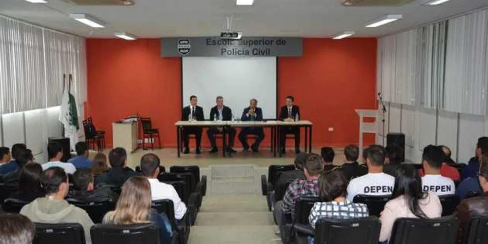 Imagem ilustrativa da imagem Agentes penitenciários de PG participam de treinamento