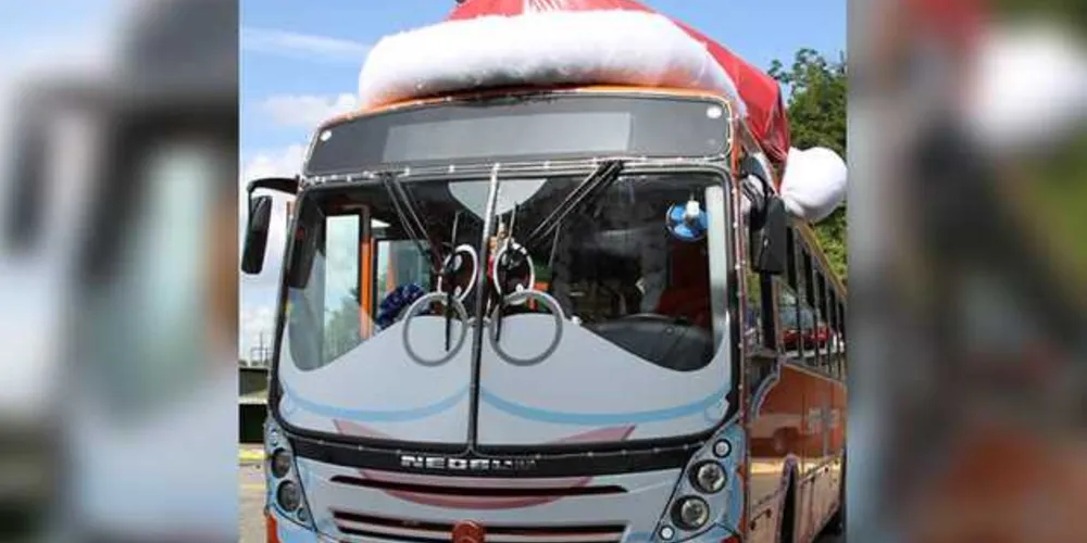 Imagem ilustrativa da imagem Ônibus do Papai Noel da VCG começa a circular nesta sexta