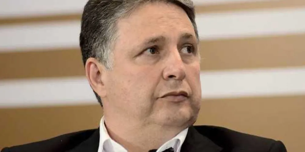 Imagem ilustrativa da imagem TSE revoga prisão de ex-governador Garotinho