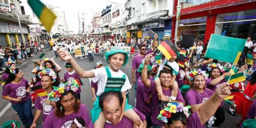 Imagem ilustrativa da imagem Avenida Vicente Machado fica interditada às 18h